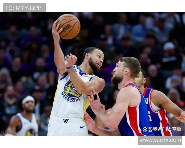 勇士主场强势击败国王122比103展现冠军实力