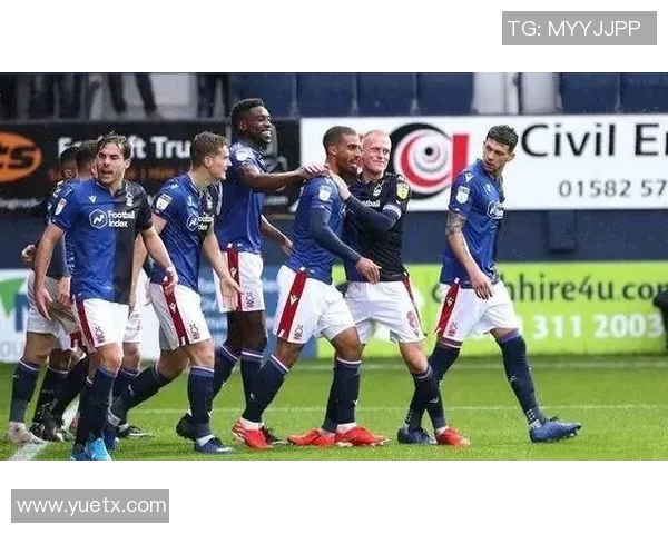 英冠激战伯明翰迎战卢顿双方争夺关键三分全力以赴展现实力